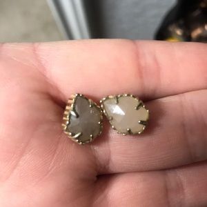 Kendra Scott Neutral studs